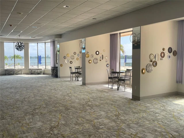 1800 NE 114th St # 1201, Miami FL 33181