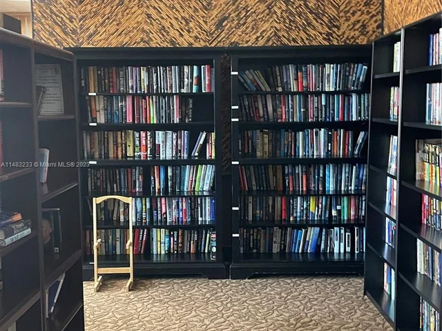 1800 NE 114th St # 1201, Miami FL 33181