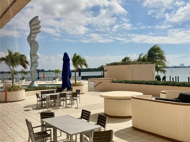 1800 NE 114th St # 1201, Miami FL 33181