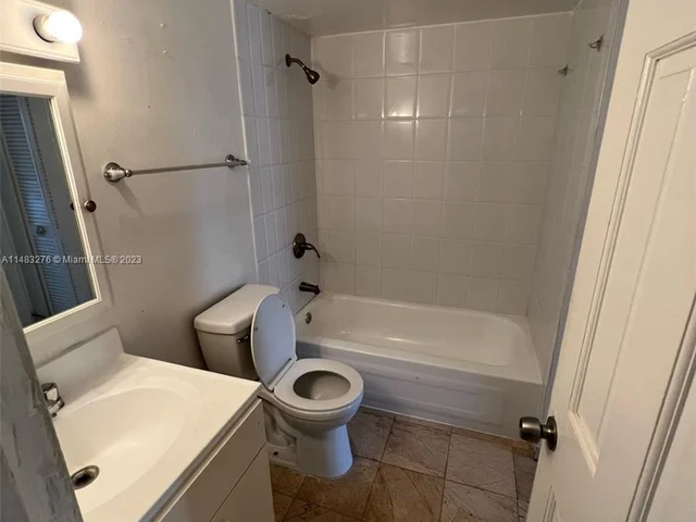 4721 NW 7th St # 12, Miami FL 33126