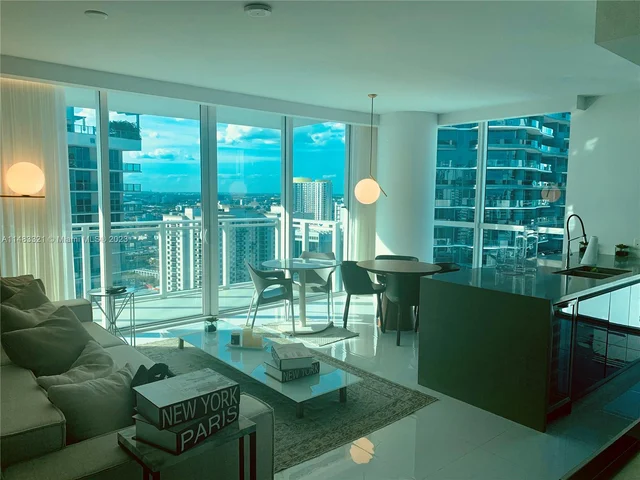 1080 Brickell Ave # 4009, Miami FL 33131