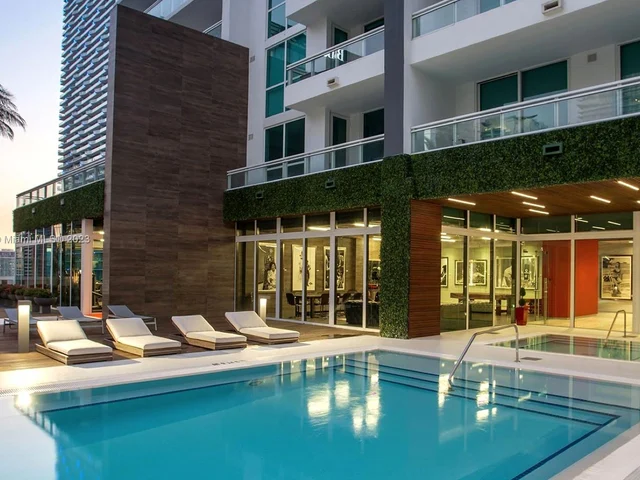 1080 Brickell Ave # 4009, Miami FL 33131