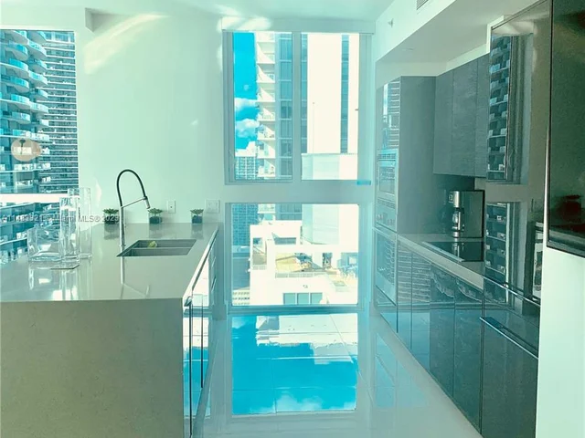 1080 Brickell Ave # 4009, Miami FL 33131