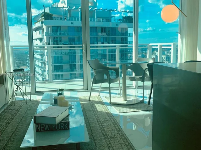 1080 Brickell Ave # 4009, Miami FL 33131