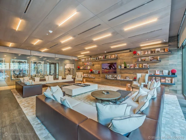 1080 Brickell Ave # 4009, Miami FL 33131