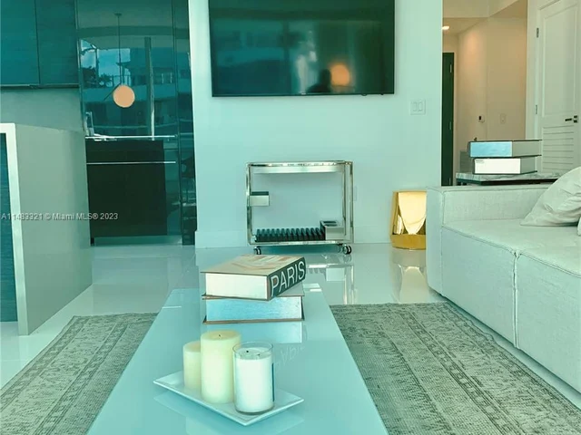 1080 Brickell Ave # 4009, Miami FL 33131