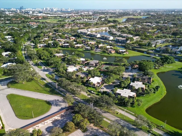 736 Mill Valley Pl # 736, West Palm Beach FL 33409