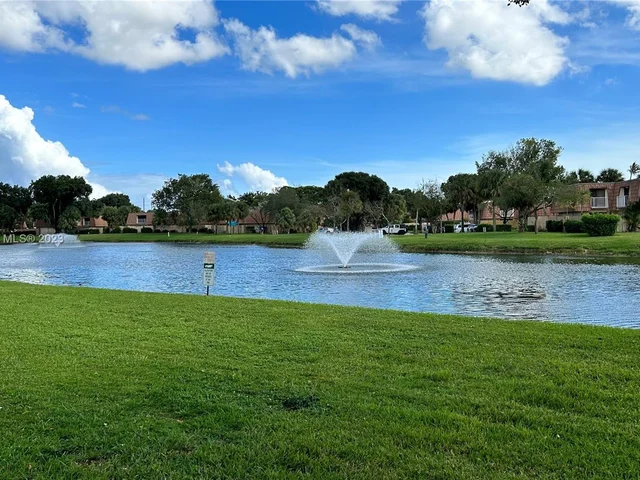 736 Mill Valley Pl # 736, West Palm Beach FL 33409