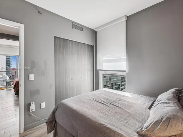 1100 S Miami Ave # 2704, Miami FL 33130