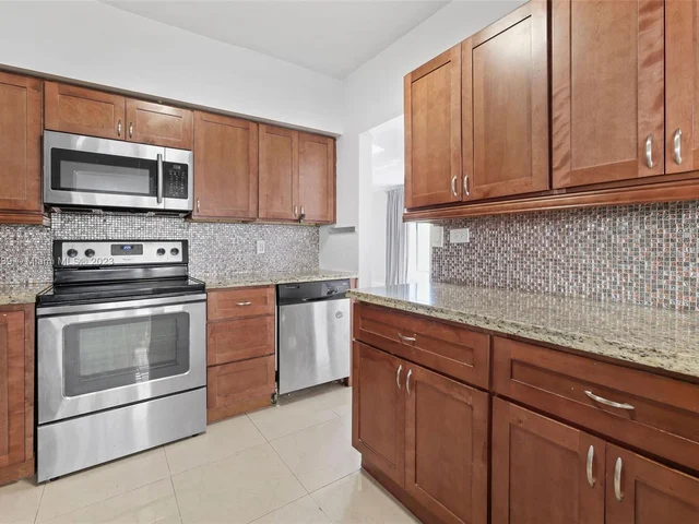 775 81st St, Miami Beach FL 33141