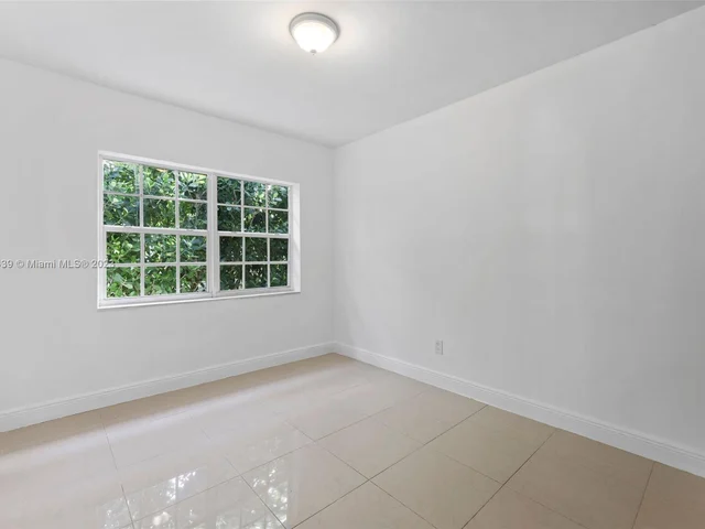 775 81st St, Miami Beach FL 33141