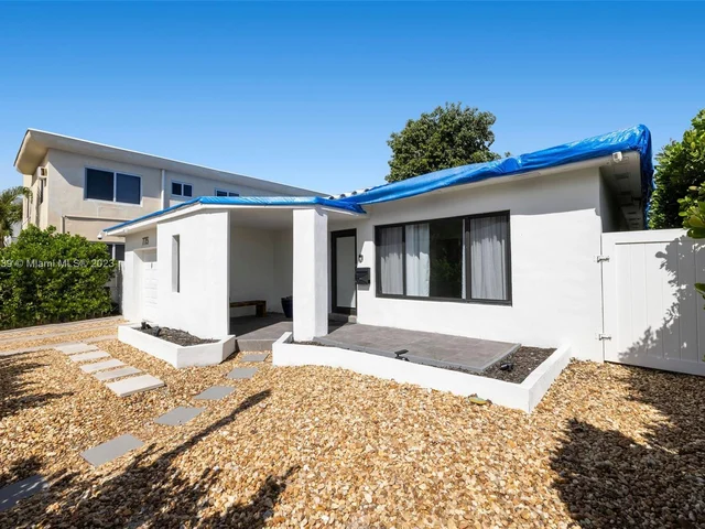775 81st St, Miami Beach FL 33141