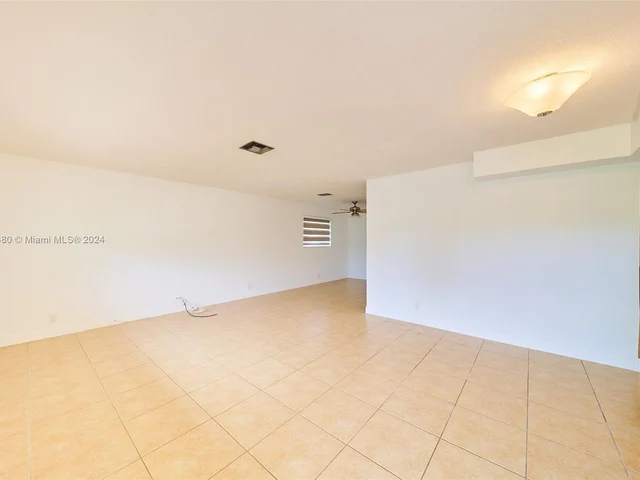 1431 Coolidge St, Hollywood FL 33020