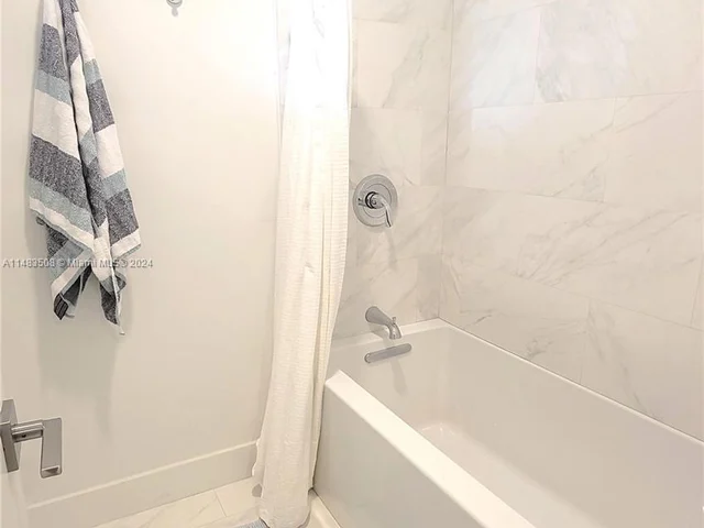 6200 SW 118th St, Pinecrest FL 33156