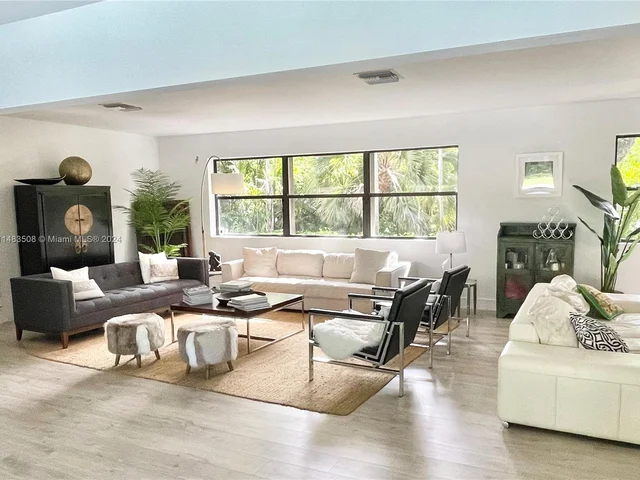 6200 SW 118th St, Pinecrest FL 33156