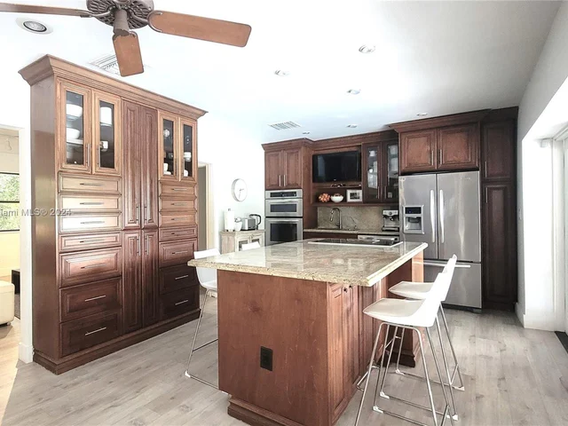 6200 SW 118th St, Pinecrest FL 33156