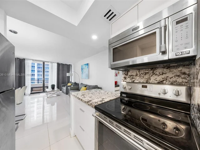 3505 S Ocean Dr # 1019, Hollywood FL 33019