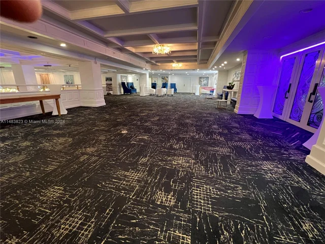 5225 Collins Ave # 411, Miami Beach FL 33140