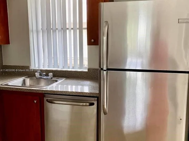 6045 NW 186th St # 302, Hialeah FL 33015