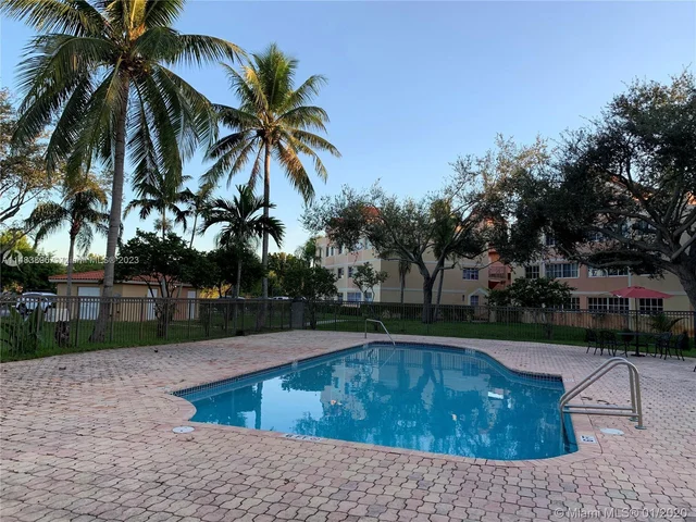 6045 NW 186th St # 302, Hialeah FL 33015