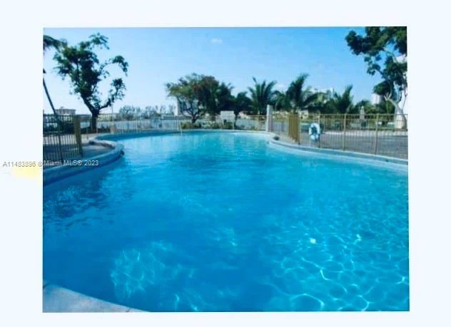 6045 NW 186th St # 302, Hialeah FL 33015