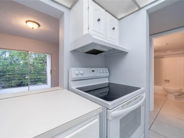 1400 NE 57th St # 205, Fort Lauderdale FL 33334