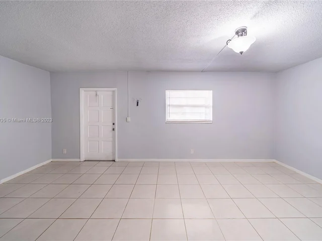 1400 NE 57th St # 205, Fort Lauderdale FL 33334