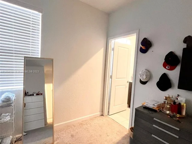 1776 SE 27th Rd # 1776, Homestead FL 33035