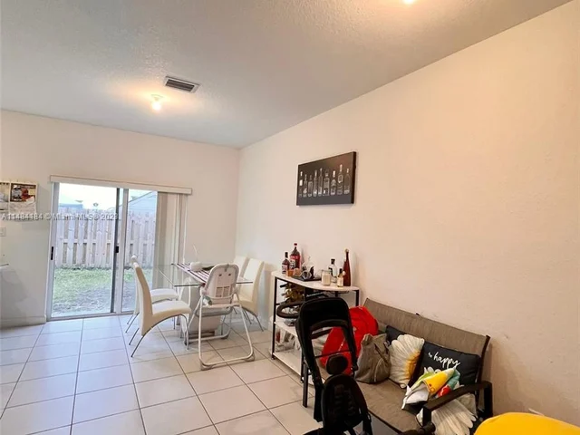 1776 SE 27th Rd # 1776, Homestead FL 33035