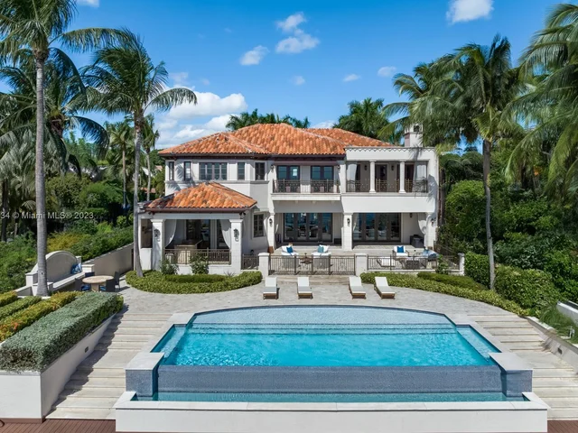 1940 S Bayshore Ln, Miami FL 33133