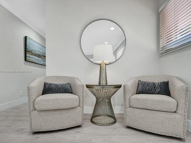 3251 N 37th St, Hollywood FL 33021