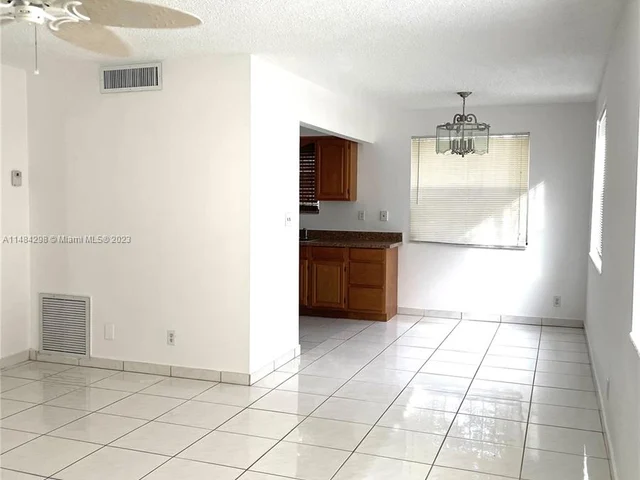 2200 Taylor St # 106, Hollywood FL 33020