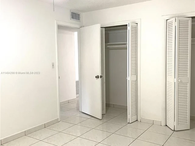 2200 Taylor St # 106, Hollywood FL 33020