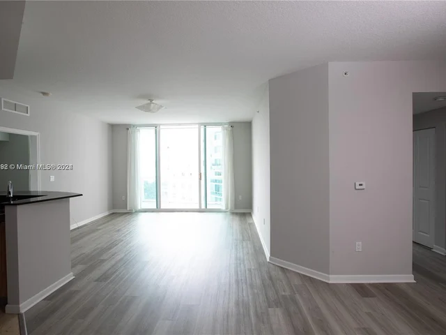 7900 Harbor Island Dr # 1404, North Bay Village FL 33141