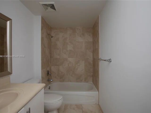 7900 Harbor Island Dr # 1404, North Bay Village FL 33141