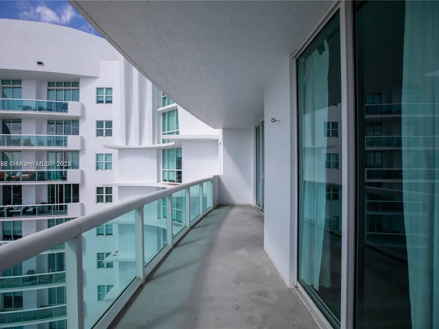 7900 Harbor Island Dr # 1404, North Bay Village FL 33141