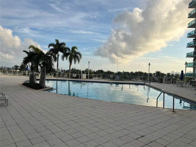 7900 Harbor Island Dr # 1404, North Bay Village FL 33141