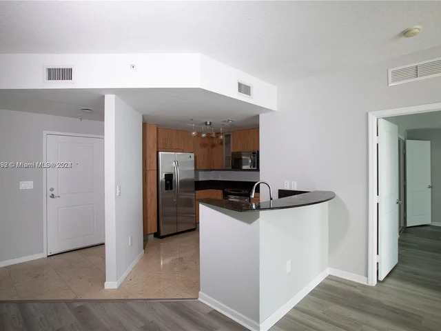 7900 Harbor Island Dr # 1404, North Bay Village FL 33141