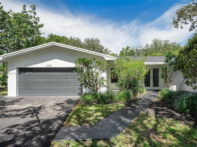 10361 SW 119th St, Miami FL 33176