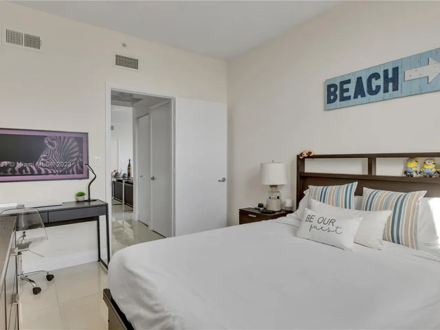 1871 NW S River Dr, Miami FL 33125