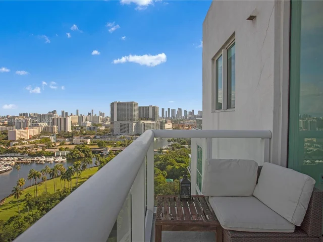 1871 NW S River Dr, Miami FL 33125