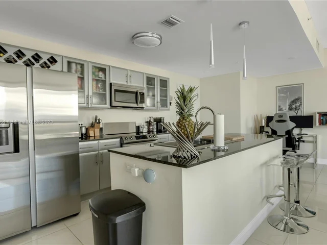 1871 NW S River Dr, Miami FL 33125