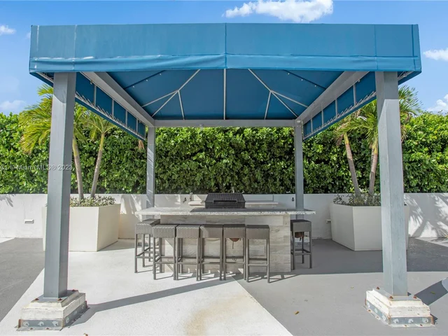 1871 NW S River Dr, Miami FL 33125