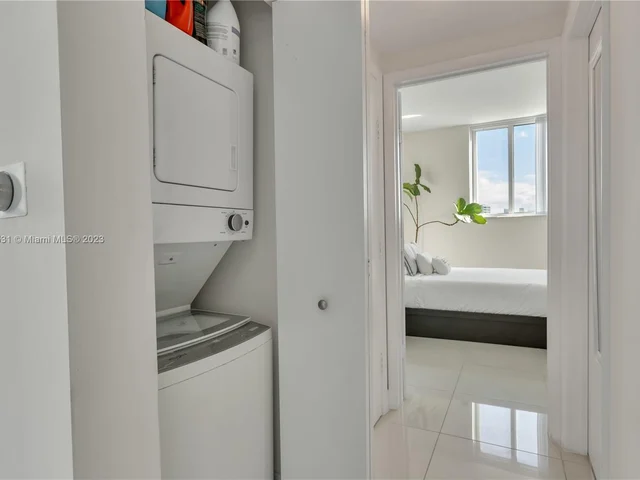 1871 NW S River Dr, Miami FL 33125