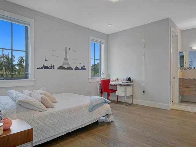 3747 Prairie Ave, Miami Beach FL 33140