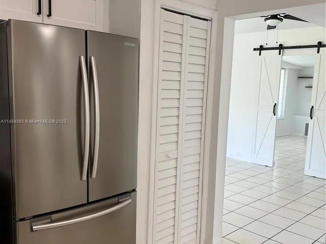 830 NW 170th Ter, Miami Gardens FL 33169