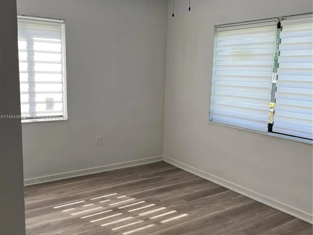 830 NW 170th Ter, Miami Gardens FL 33169