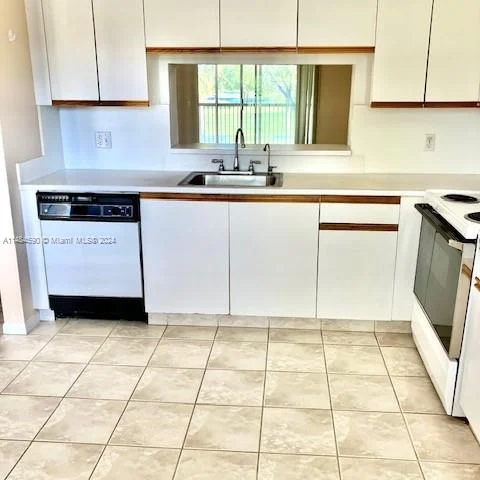 1201 SW 128 Ter # 208E, Pembroke Pines FL 33027