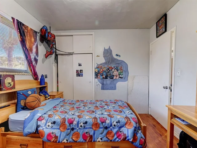 940 NW 181st St, Miami Gardens FL 33169