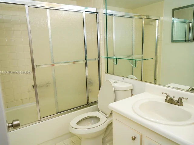 300 SW 134th Way # 108E, Pembroke Pines FL 33027